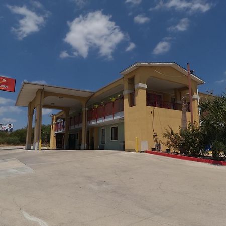 Econo Lodge Inn & Suites Downtown Northeast Near Fort Sam Houston San Antonio Exterior photo